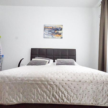 Old Town Elegance Sarajevo Apartment ภายนอก รูปภาพ