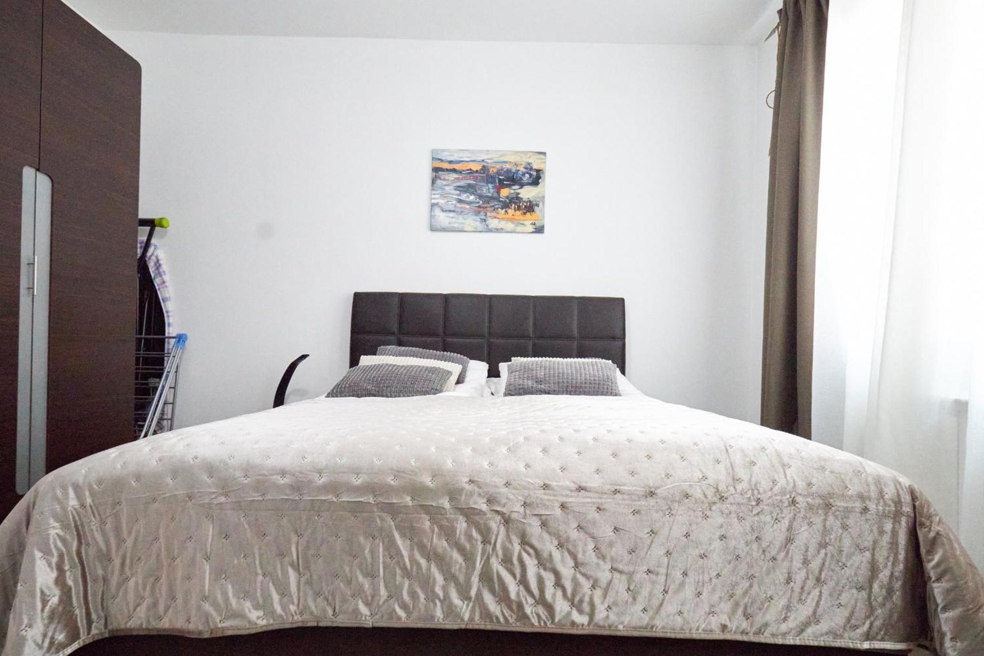 Old Town Elegance Sarajevo Apartment ภายนอก รูปภาพ