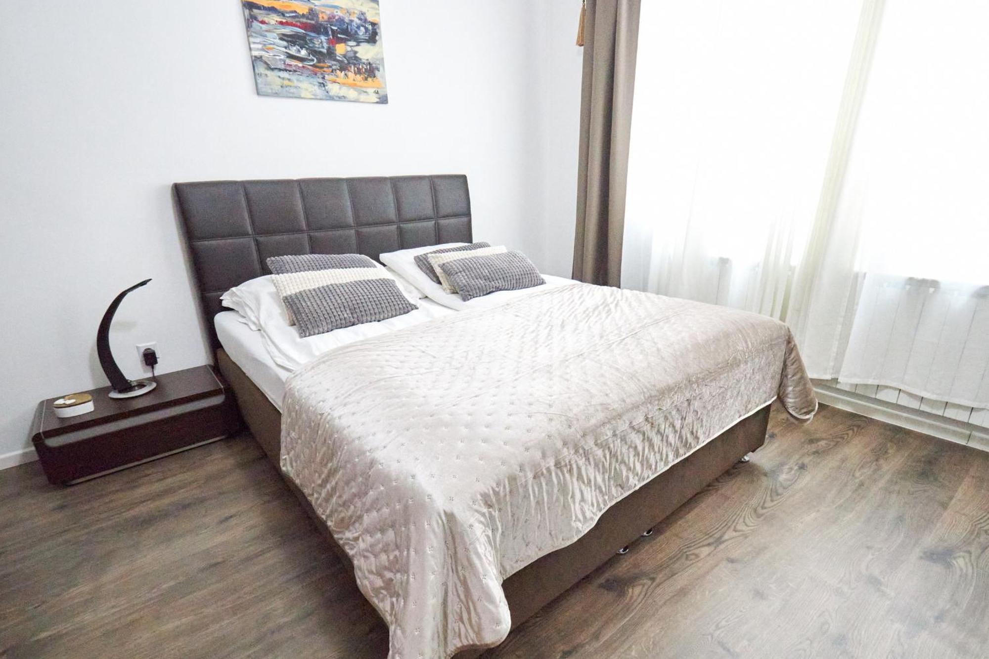 Old Town Elegance Sarajevo Apartment ภายนอก รูปภาพ